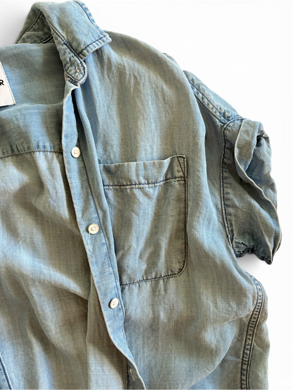 Chambray Light -Weight Button Up - Women’s M - Picture 4 of 6